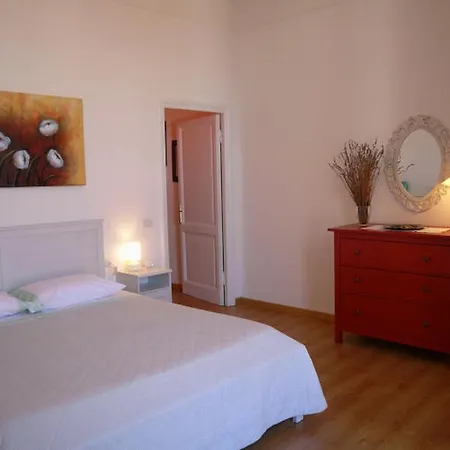 Trastevere Apartment * روما